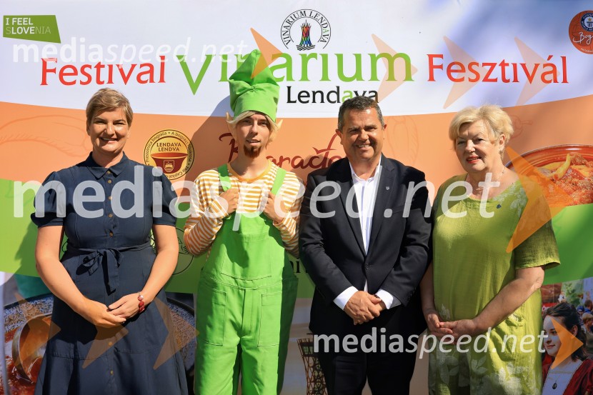  Martina  Bukovec, Zavod za turizem in razvoj Lendava;  ... ;  Janez Magyar, župan, Občina Lendava;  Eva Marija Banutai, predsednica, Turistična zveza LendavaFestival Vinarium 2025, novinarska konferenca
