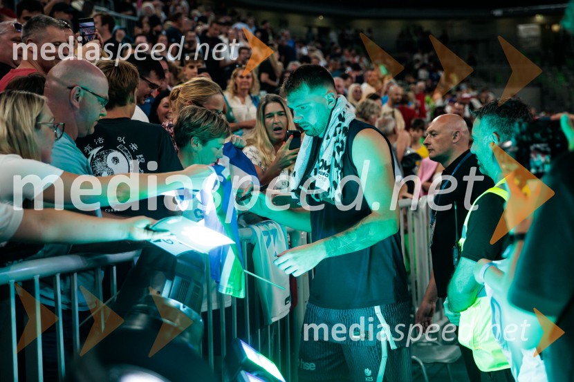  Luka  Dončić, košarkarPrva zmaga Slovenije: Dončić blestel proti Veliki Britaniji