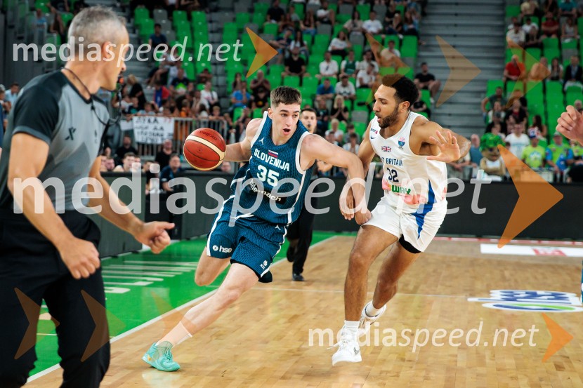  Žan Smrekar, košarkar;  ... Prva zmaga Slovenije: Dončić blestel proti Veliki Britaniji