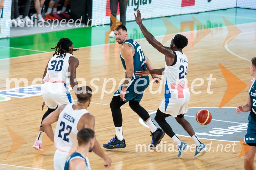  Luka  Dončić, košarkarPrva zmaga Slovenije: Dončić blestel proti Veliki Britaniji