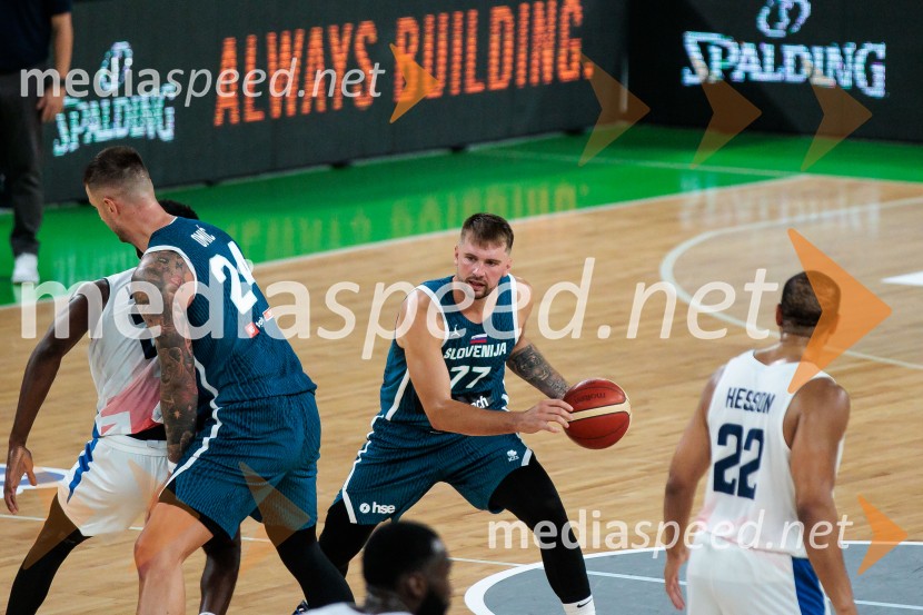  Luka  Dončić, košarkarPrva zmaga Slovenije: Dončić blestel proti Veliki Britaniji