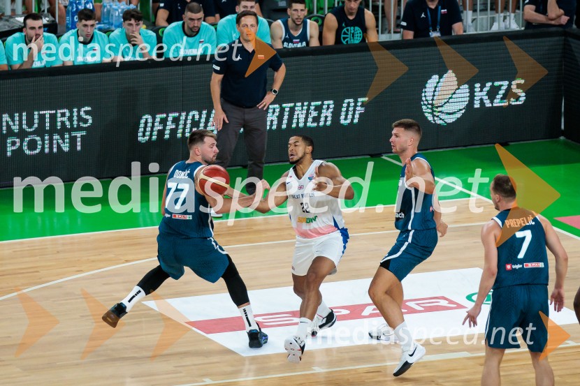 Prva zmaga Slovenije: Dončić blestel proti Veliki Britaniji