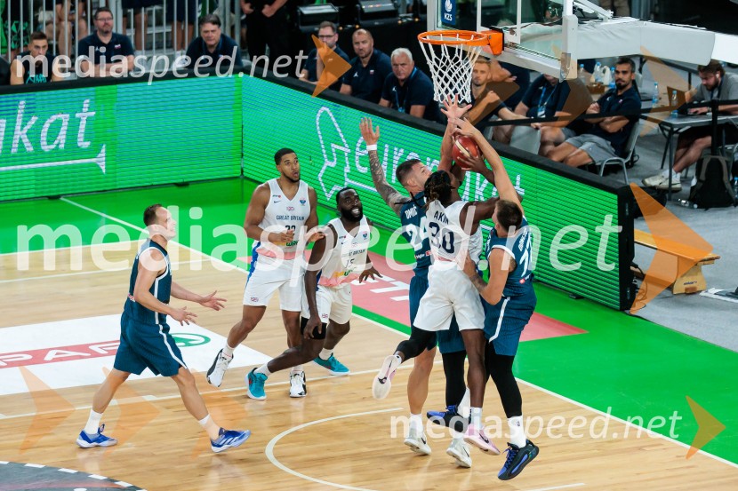 Prva zmaga Slovenije: Dončić blestel proti Veliki Britaniji