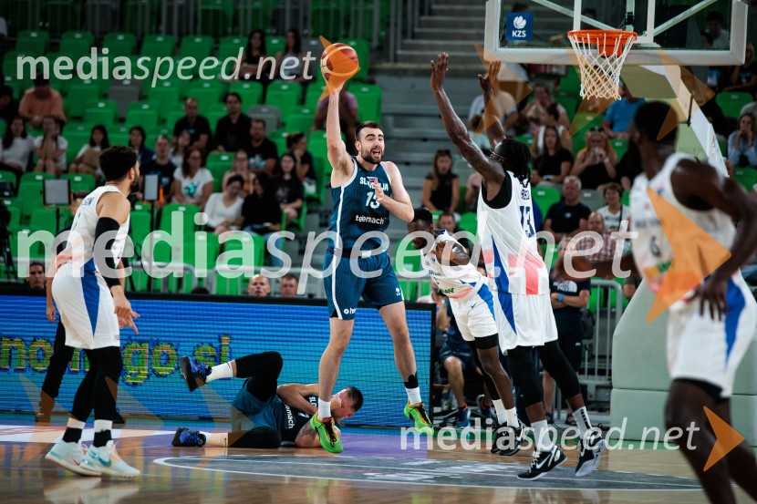 Prva zmaga Slovenije: Dončić blestel proti Veliki Britaniji