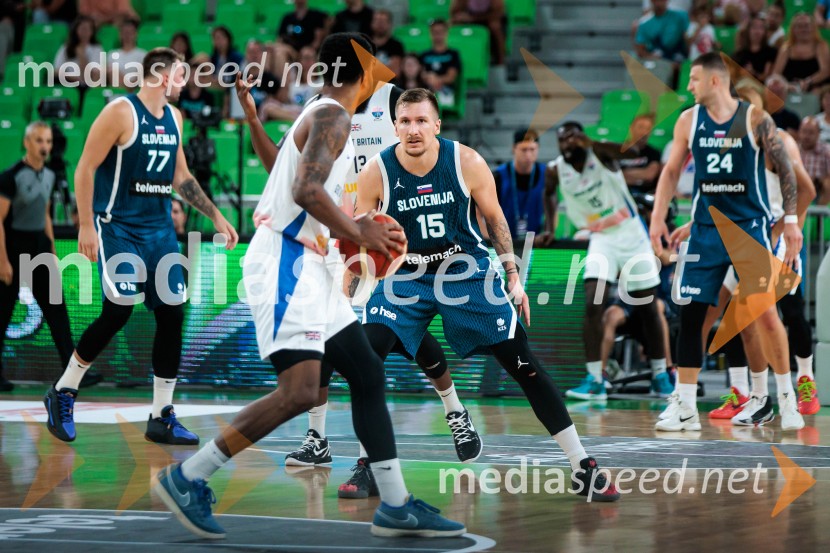  Gregor  Hrovat, košarkarPrva zmaga Slovenije: Dončić blestel proti Veliki Britaniji
