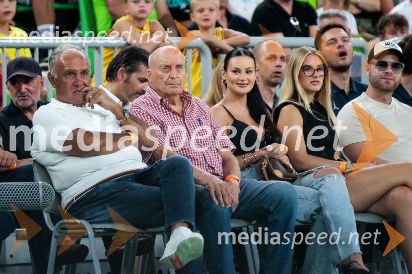  Bojan Budja, odgovorni urednik Dela in Slovenskih novicPrva zmaga Slovenije: Dončić blestel proti Veliki Britaniji