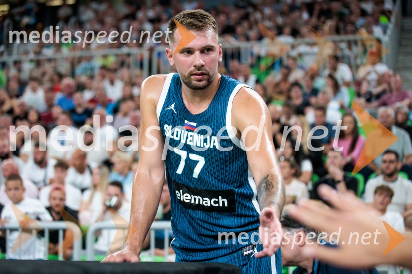  Luka  Dončić, košarkarPrva zmaga Slovenije: Dončić blestel proti Veliki Britaniji