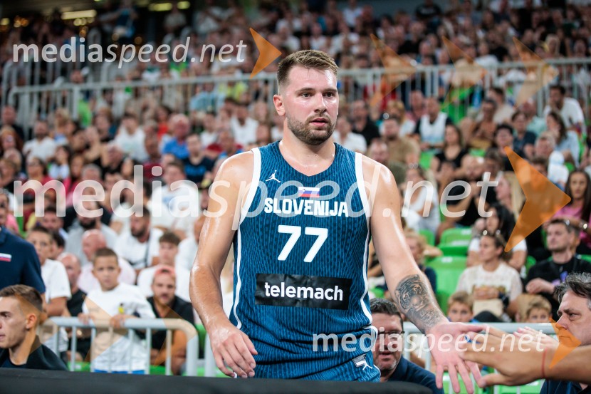  Luka  Dončić, košarkarPrva zmaga Slovenije: Dončić blestel proti Veliki Britaniji
