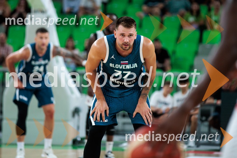  Luka  Dončić, košarkarPrva zmaga Slovenije: Dončić blestel proti Veliki Britaniji