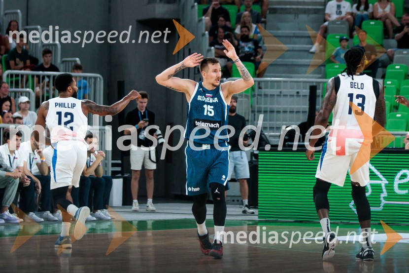  Gregor  Hrovat, košarkarPrva zmaga Slovenije: Dončić blestel proti Veliki Britaniji