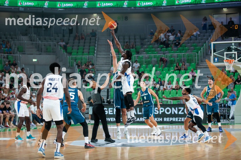 Prva zmaga Slovenije: Dončić blestel proti Veliki Britaniji