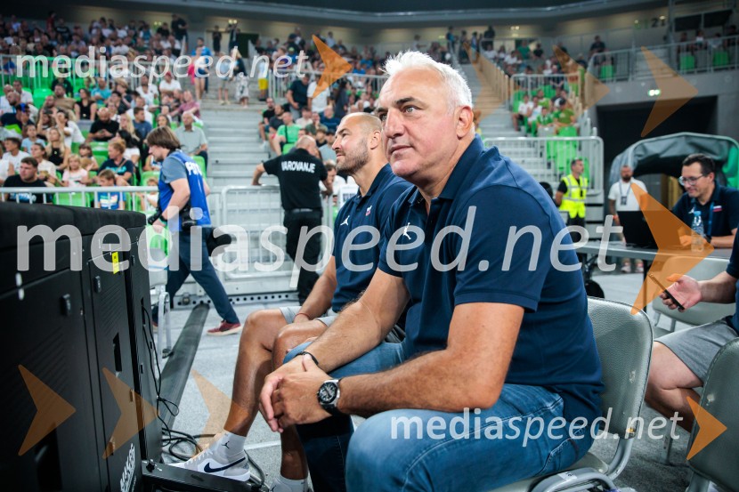  Saša Dončić, košarkar, trenerPrva zmaga Slovenije: Dončić blestel proti Veliki Britaniji