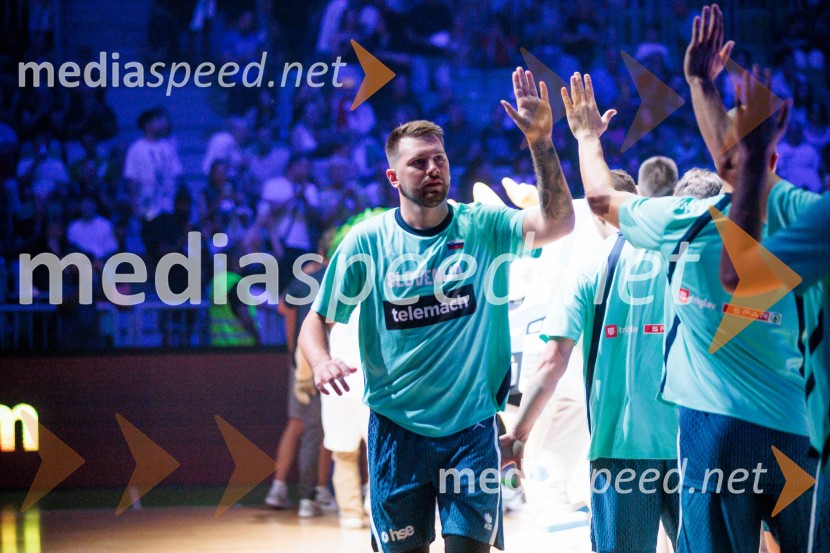  Luka  Dončić, košarkarPrva zmaga Slovenije: Dončić blestel proti Veliki Britaniji