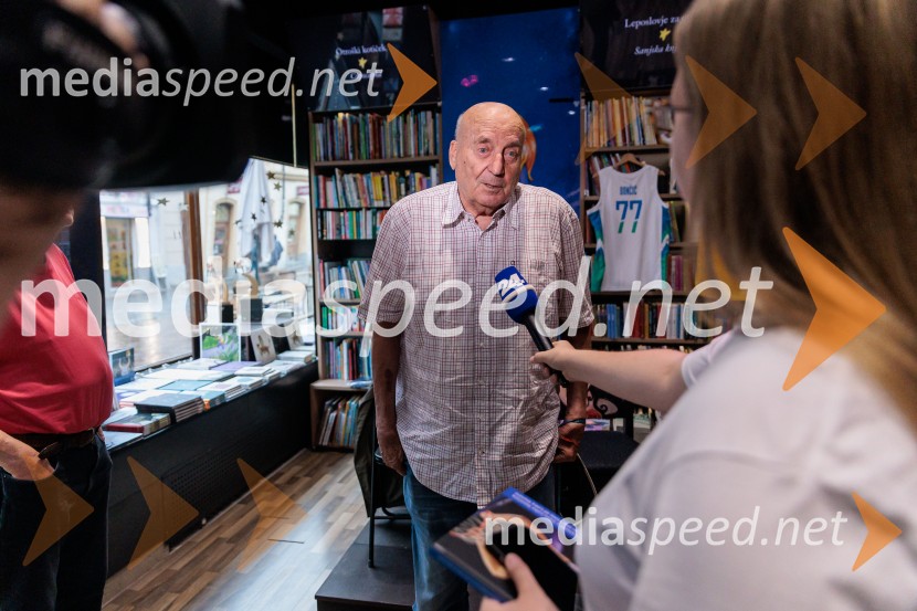  Ivo Daneu,  nekdanji košarkarNovinarska konferenca ob izidu knjige 77: Osrečenost v času Luke Dončića