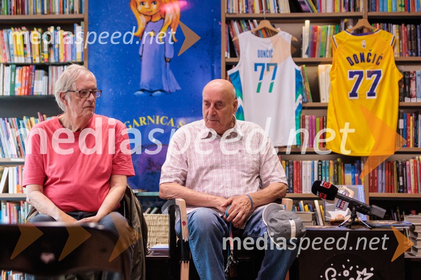  Sergio Tavčar, novinar;  Ivo Daneu,  nekdanji košarkarNovinarska konferenca ob izidu knjige 77: Osrečenost v času Luke Dončića