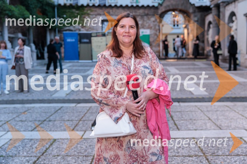  Teja Pelko, novinarkaRade Šerbedžija: Moj klobuk ima 3 luknje, Ljubljana Festival