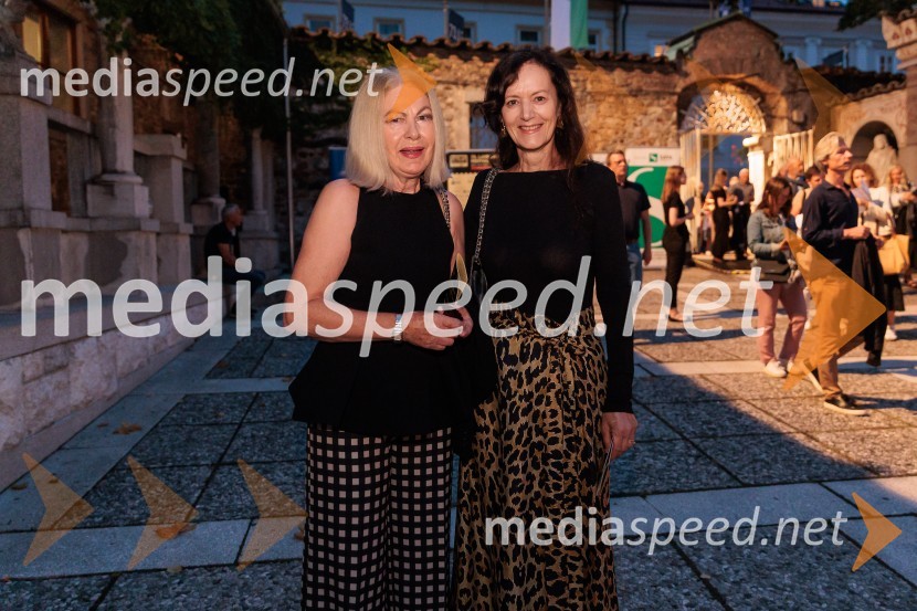  Loredana Škapin, modna oblikovalka; dr. Mateja GaberRade Šerbedžija: Moj klobuk ima 3 luknje, Ljubljana Festival