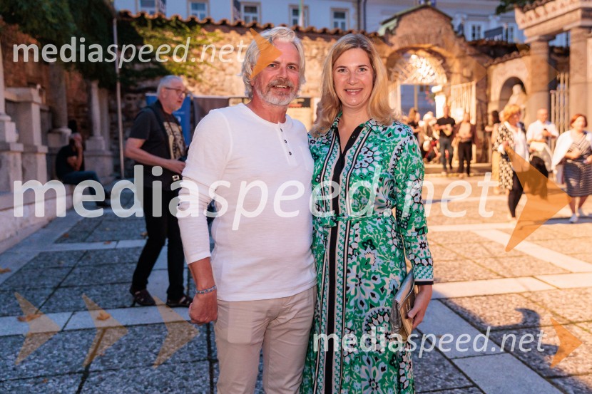  Jadran Čičigoj;  Barbara Čepirlo Čičigoj, odnosi z javnostjo Opera in Balet LjubljanaRade Šerbedžija: Moj klobuk ima 3 luknje, Ljubljana Festival