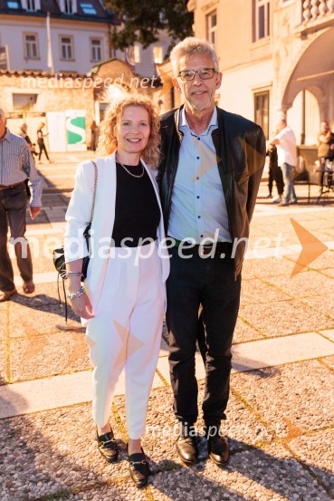 mag. Tadeja Kuhar, predstavnica Državne revizijske komisije za odnose z javnostmi;  Andrej  Kren, direktor PC BrdoRade Šerbedžija: Moj klobuk ima 3 luknje, Ljubljana Festival