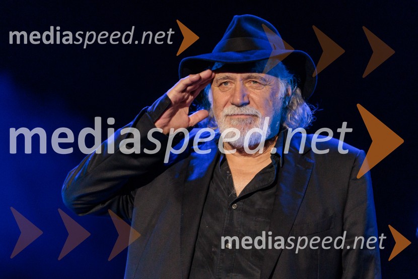  Rade Šerbedžija, igralec, glasbenikRade Šerbedžija: Moj klobuk ima 3 luknje, Ljubljana Festival