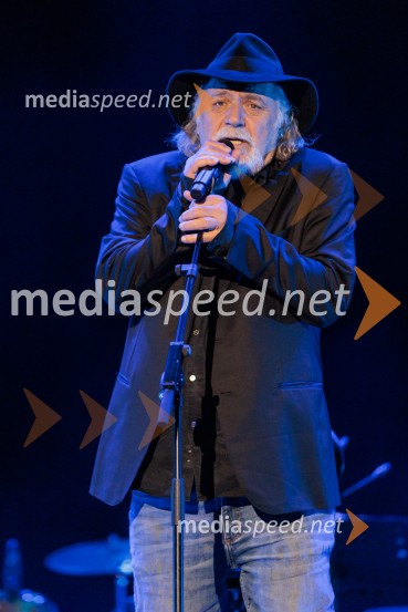  Rade Šerbedžija, igralec, glasbenikRade Šerbedžija: Moj klobuk ima 3 luknje, Ljubljana Festival