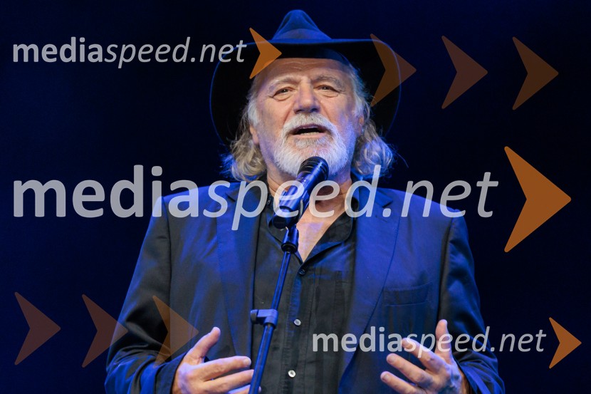  Rade Šerbedžija, igralec, glasbenikRade Šerbedžija: Moj klobuk ima 3 luknje, Ljubljana Festival