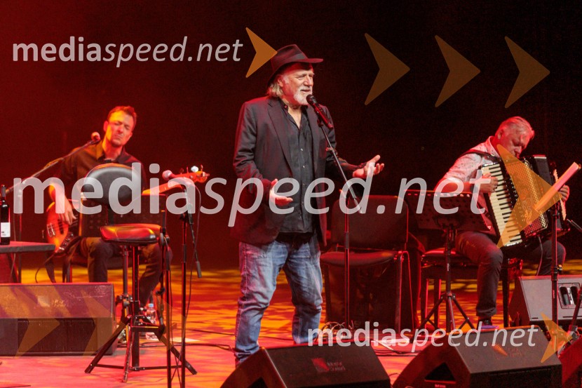  Rade Šerbedžija, igralec, glasbenikRade Šerbedžija: Moj klobuk ima 3 luknje, Ljubljana Festival