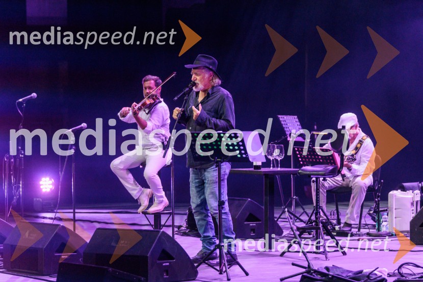  Rade Šerbedžija, igralec, glasbenikRade Šerbedžija: Moj klobuk ima 3 luknje, Ljubljana Festival