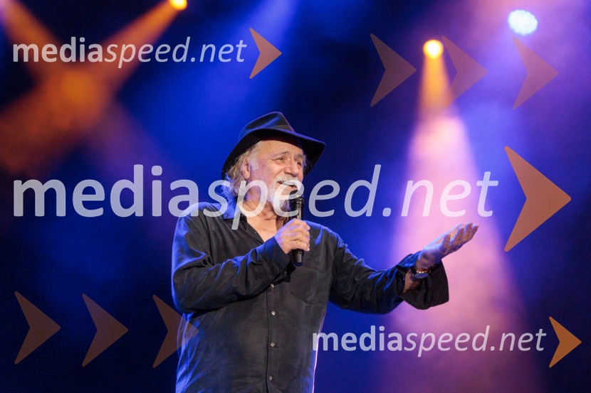  Rade Šerbedžija, igralec, glasbenikRade Šerbedžija: Moj klobuk ima 3 luknje, Ljubljana Festival