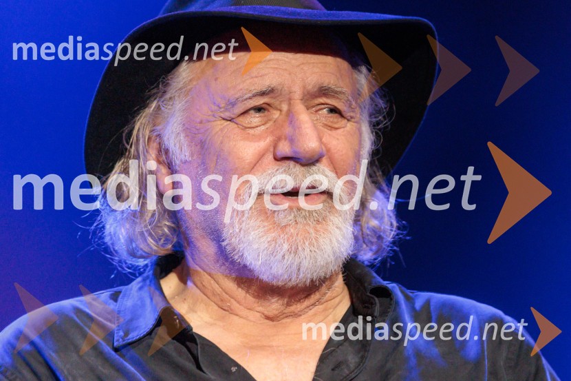  Rade Šerbedžija, igralec, glasbenikRade Šerbedžija: Moj klobuk ima 3 luknje, Ljubljana Festival