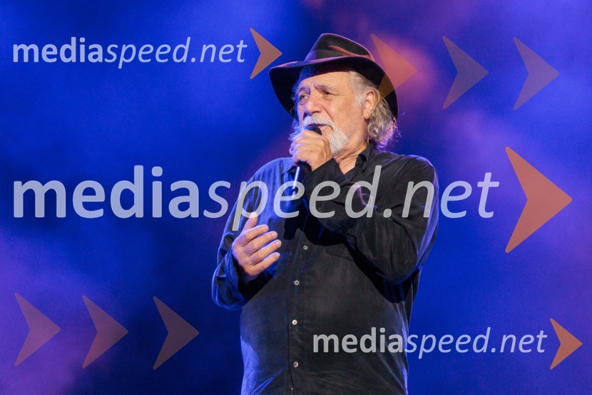  Rade Šerbedžija, igralec, glasbenikRade Šerbedžija: Moj klobuk ima 3 luknje, Ljubljana Festival