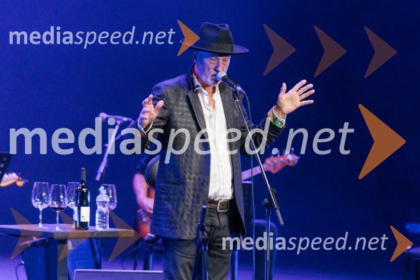  Vlado Kreslin, glasbenikRade Šerbedžija: Moj klobuk ima 3 luknje, Ljubljana Festival