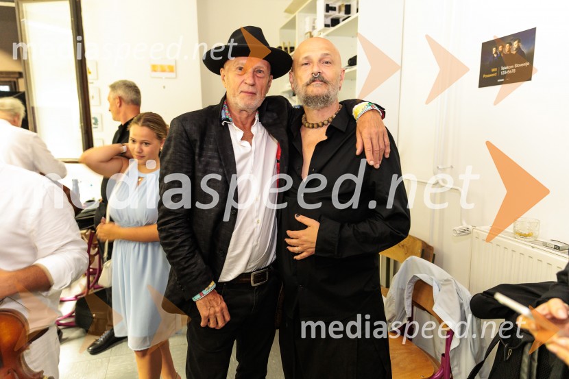  Vlado Kreslin, glasbenik;  Damir Urban, hrvaški glasbenik, skladateljRade Šerbedžija: Moj klobuk ima 3 luknje, Ljubljana Festival