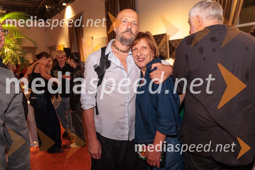  Damir Urban, hrvaški glasbenik, skladatelj;  ... Rade Šerbedžija: Moj klobuk ima 3 luknje, Ljubljana Festival