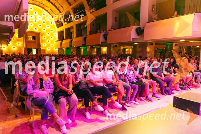 Festival Panč se je začel s slovenskim introm