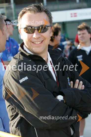 John Postlethwaite, drektor podjetja BSI - Benfield sport international, ki trži in organizira SGP serijoSPEEDWAY, Ekipno svetovno prvenstvo 2005