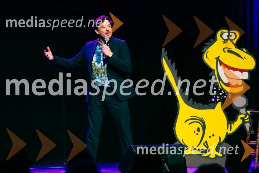  Tin Vodopivec, stand up komikFestival Panč se je začel s slovenskim introm