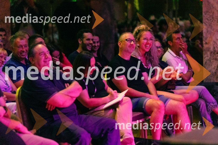 Festival Panč se je začel s slovenskim introm