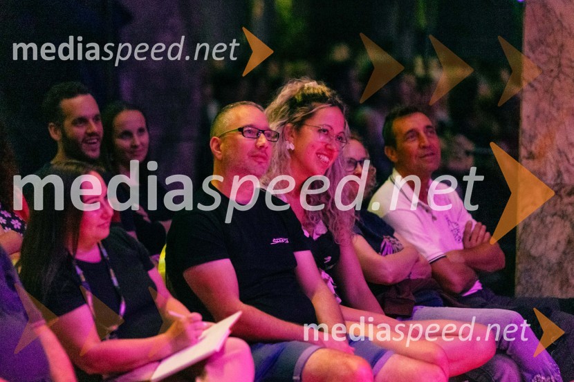 Festival Panč se je začel s slovenskim introm