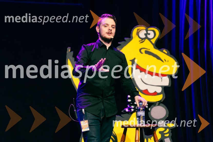  Jurij Kaluža, komikFestival Panč se je začel s slovenskim introm