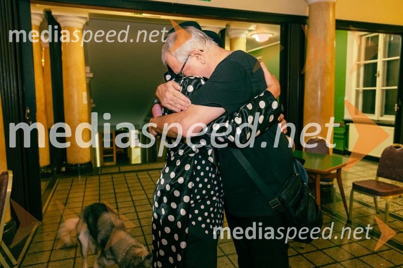 Festival Panč se je začel s slovenskim introm