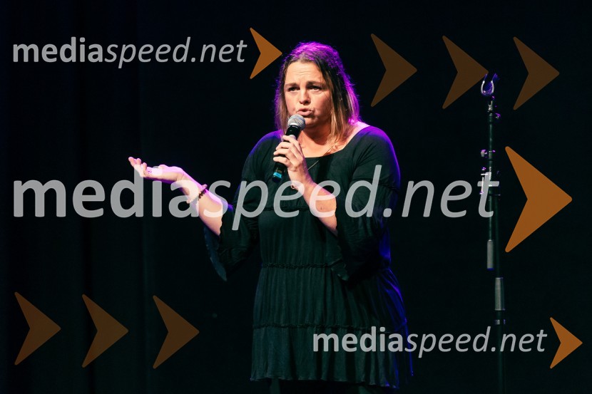  Irene Pahor, komičarkaFestival Panč se je začel s slovenskim introm