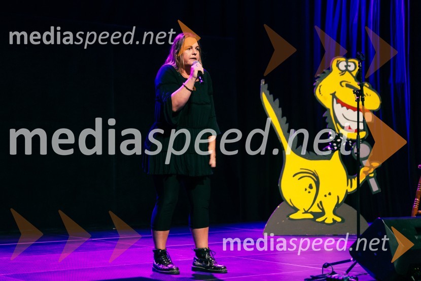  Irene Pahor, komičarkaFestival Panč se je začel s slovenskim introm