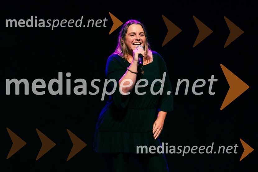  Irene Pahor, komičarkaFestival Panč se je začel s slovenskim introm