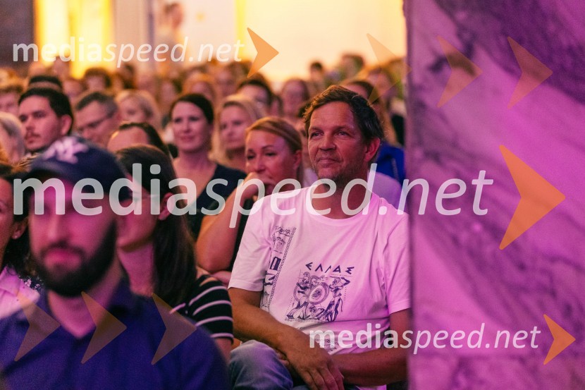 Festival Panč se je začel s slovenskim introm