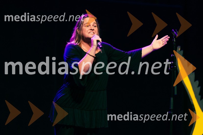  Irene Pahor, komičarkaFestival Panč se je začel s slovenskim introm