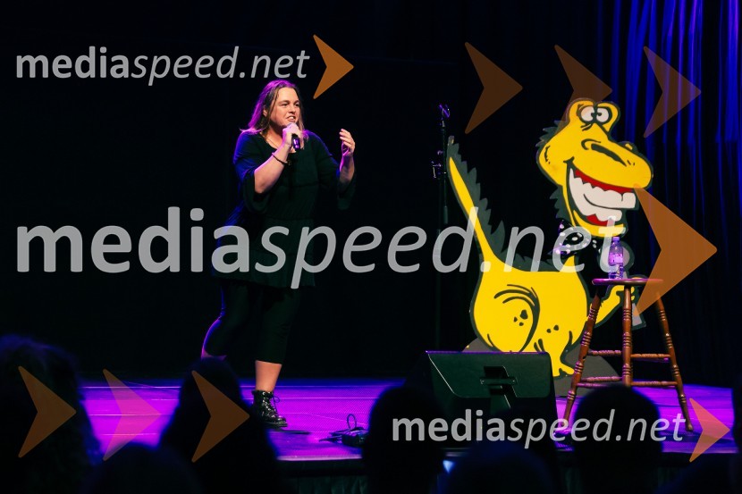  Irene Pahor, komičarkaFestival Panč se je začel s slovenskim introm