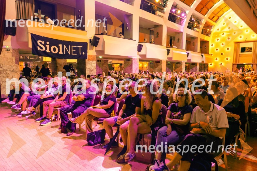 Festival Panč se je začel s slovenskim introm