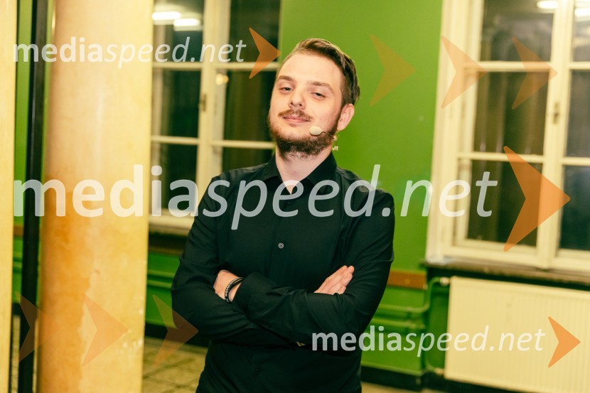  Jurij Kaluža, komikFestival Panč se je začel s slovenskim introm