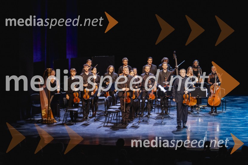 Svetlana Zaharova & Vadim Repin s prireditvijo Pas-De-Deux For Toes and Fingers